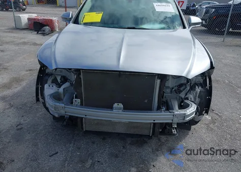 2021 Lincoln Nautilus Reserve z USA, uszkodzony, nr VIN 2LMPJ6K90MBL06887